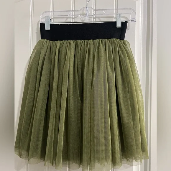 Twenty One Olive Green Tulle Midi Skirt wide waste band with lining size M/M - Picture 1 of 8